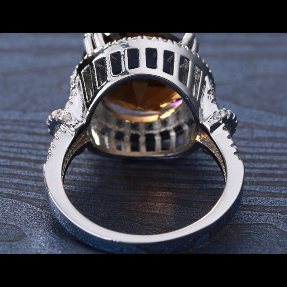 New 9.25 sterling silver ring.. - Picture 2 of 3